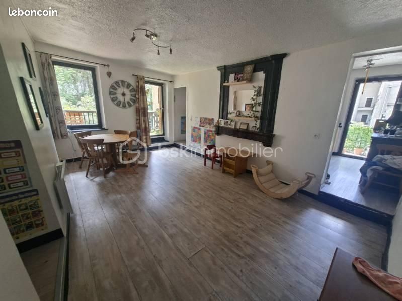 Appartement 4 pièces 84 m² · à Moûtiers · 84 m² · 196 000 €