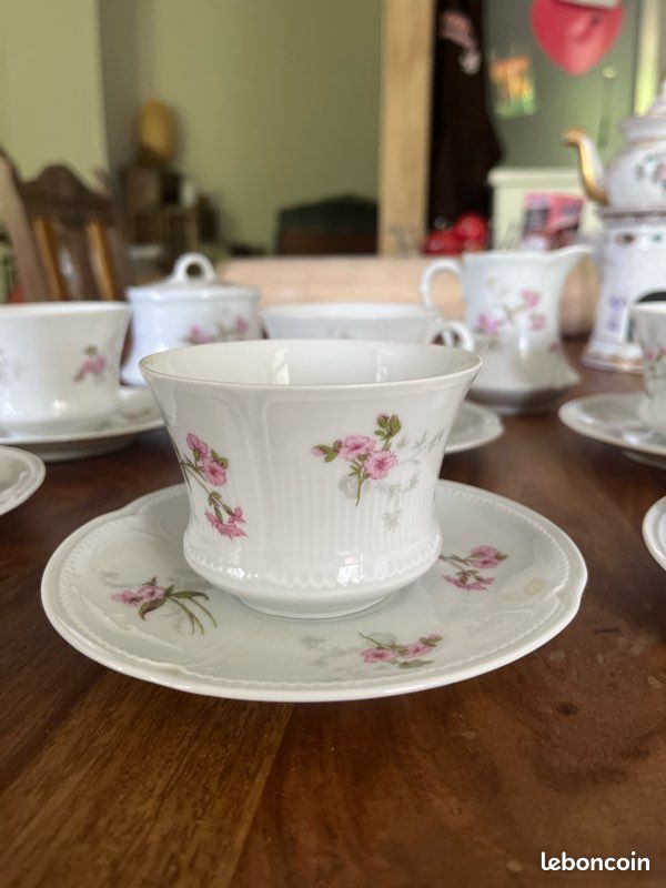 Service à café/thé en Porcelaine GDA Limoges - "Fleurs de Lin" - 14 pièces (image 2)