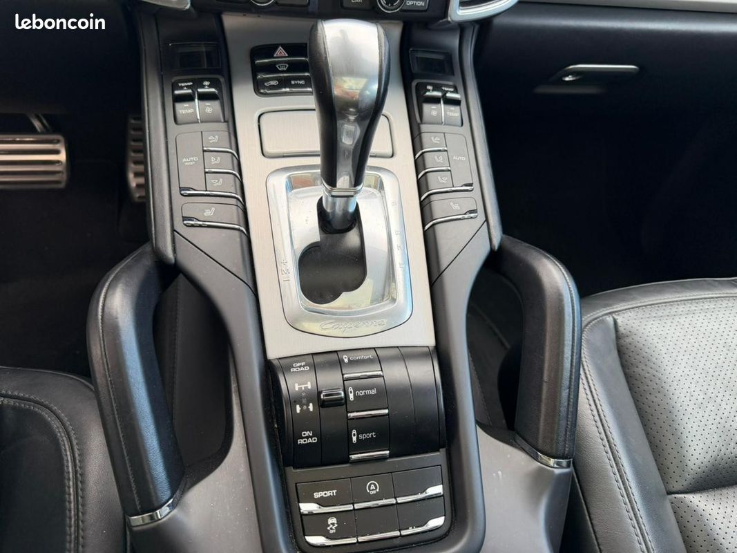 Porsche CAYENNE PORSCHE CAYENNE 4.8i V8 400 BVA Tiptronic S (image 28)
