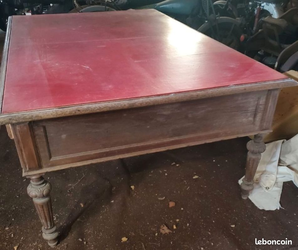Ancien grand bureau de ministre (image 2)