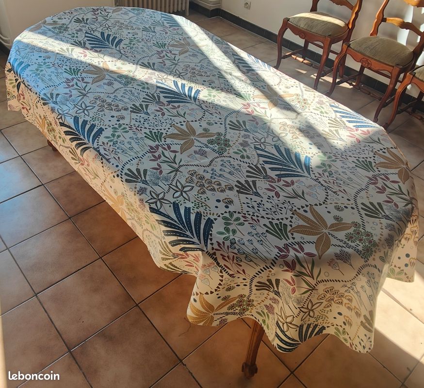 Table ancienne extensible avec 2 rallonges et 4 chaises assorties (image 5)