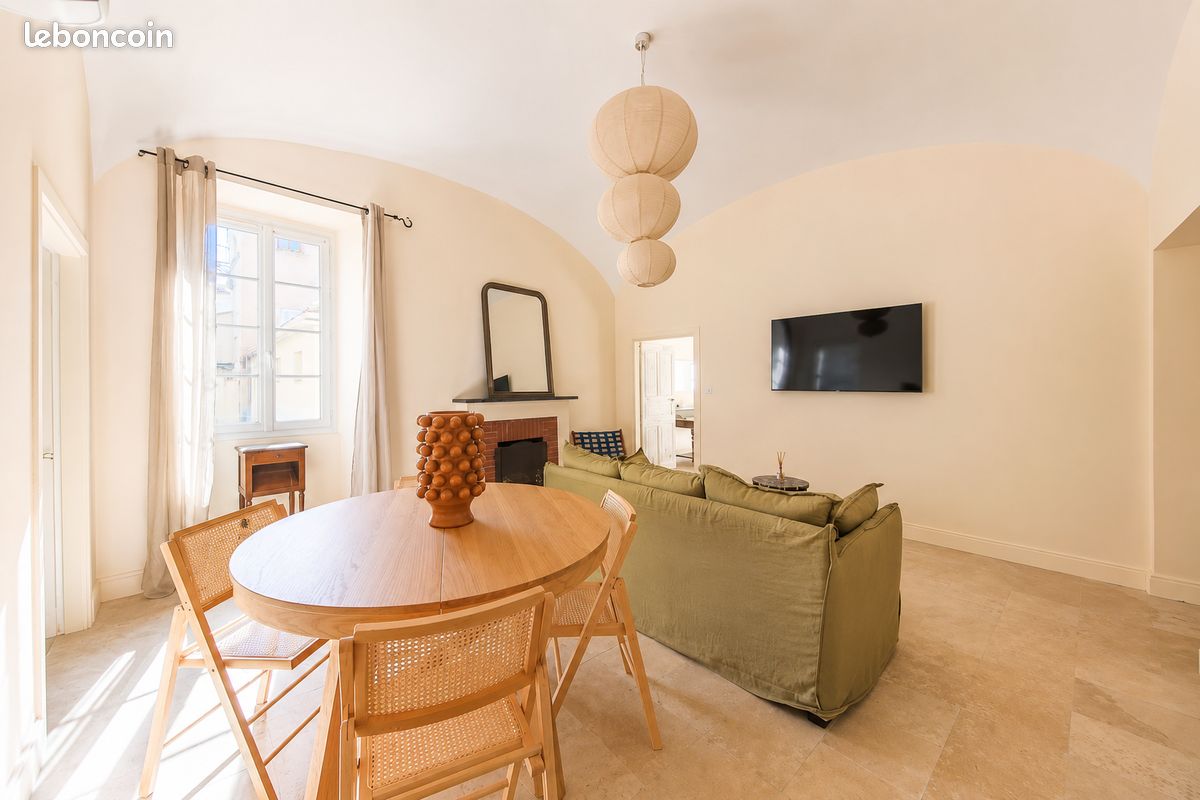 Appartement 4 pièces 100 m² · à L'Île-Rousse · 100 m² · 1 000 €