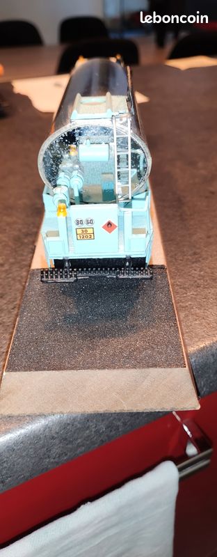 Man TGX GM + semi-remorque citerne chimique René Wuthrich (CH
