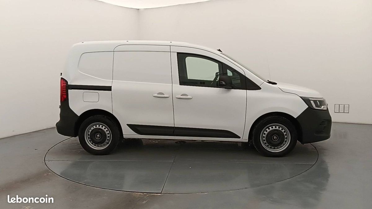 Renault kangoo van blue dci 95 extra 22 (image 13)