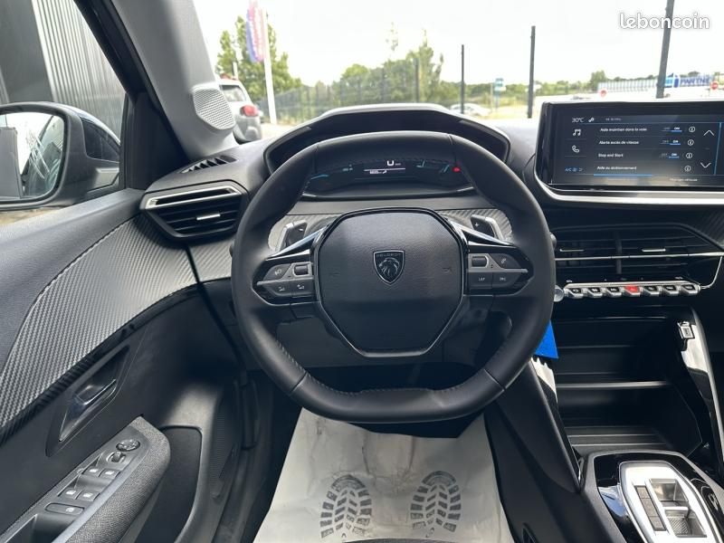 Peugeot 208 1.2 Hybrid 110ch Style e-DCS6 (image 11)