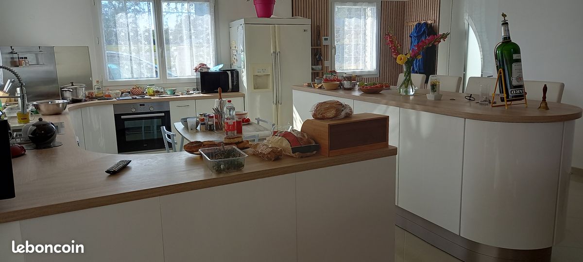 Maison 5 pièces 2000 m² · à La Barre-de-Semilly · 2 000 m² · 400 €/mois