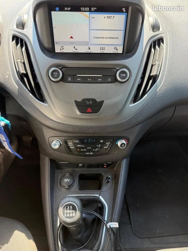 Ford Transit Courier 1.5 EcoBlue 100ch Carplay - Attelage - Pneus AR Neuf - Historique COMPLET (image 14)