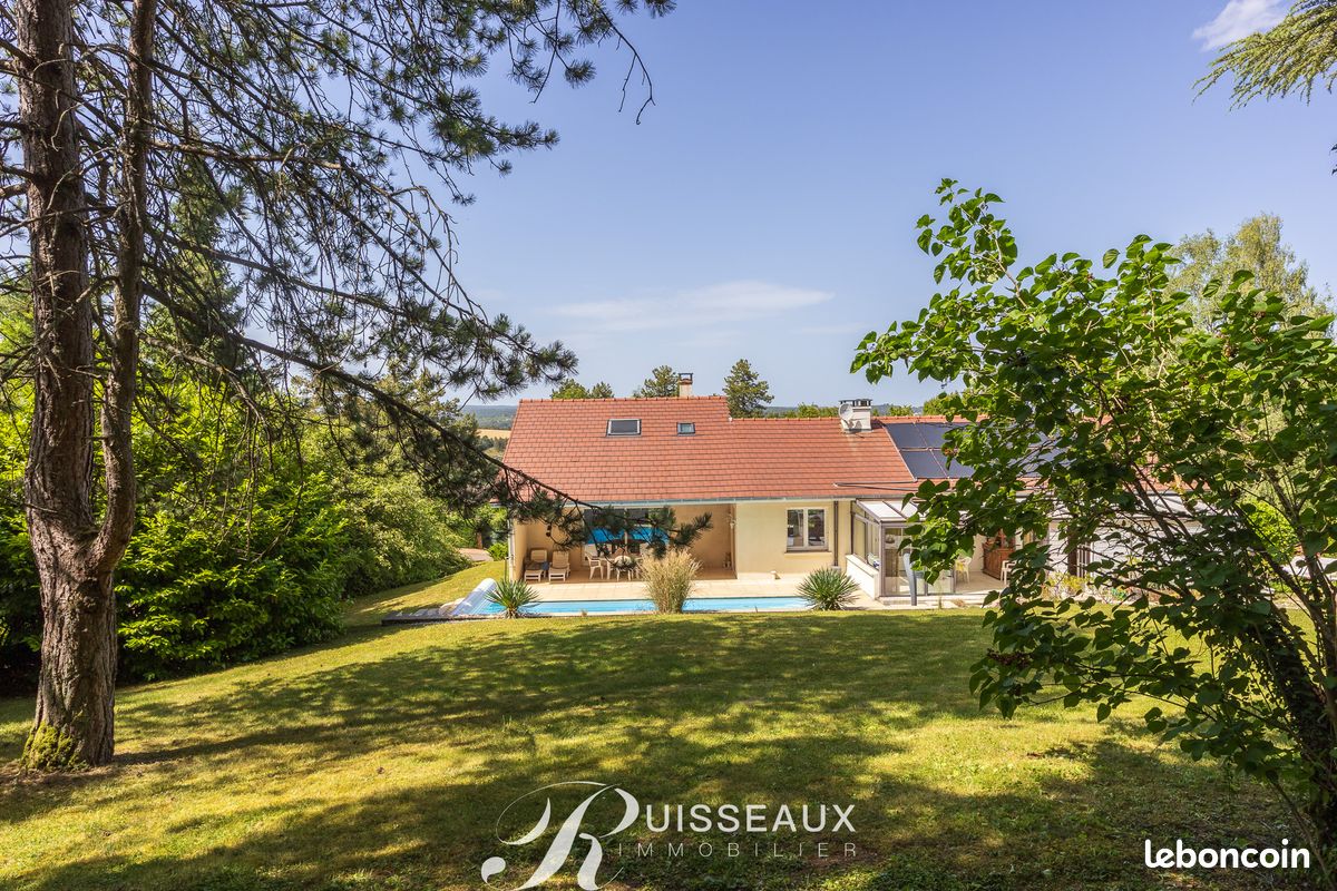 Propriété 8 pièces 219 m² (image 9)