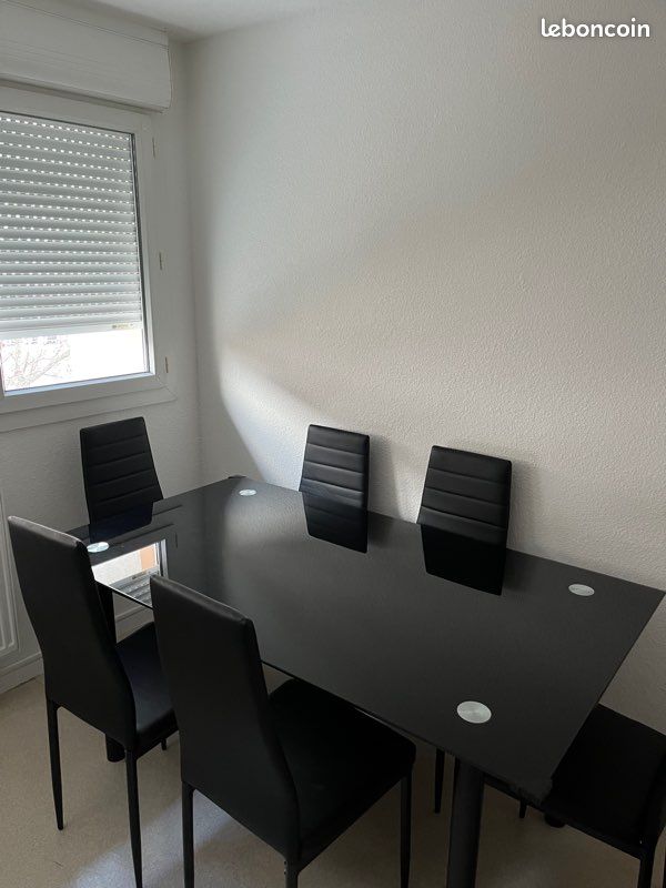 Ensemble table et 6 chaises (image 2)