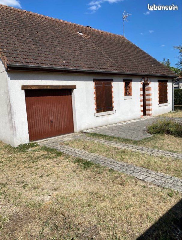 Maison 3 pièces 90 m² · à Blois · 90 m² · 800 €