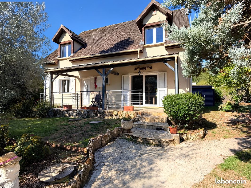 Maison 8 pièces 208 m² · à Rebais · 208 m² · 345 000 €