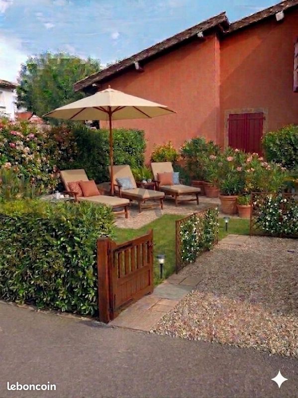 Appartement 6 pièces 131 m² · à Villieu-Loyes-Mollon · 131 m² · 190 000 €