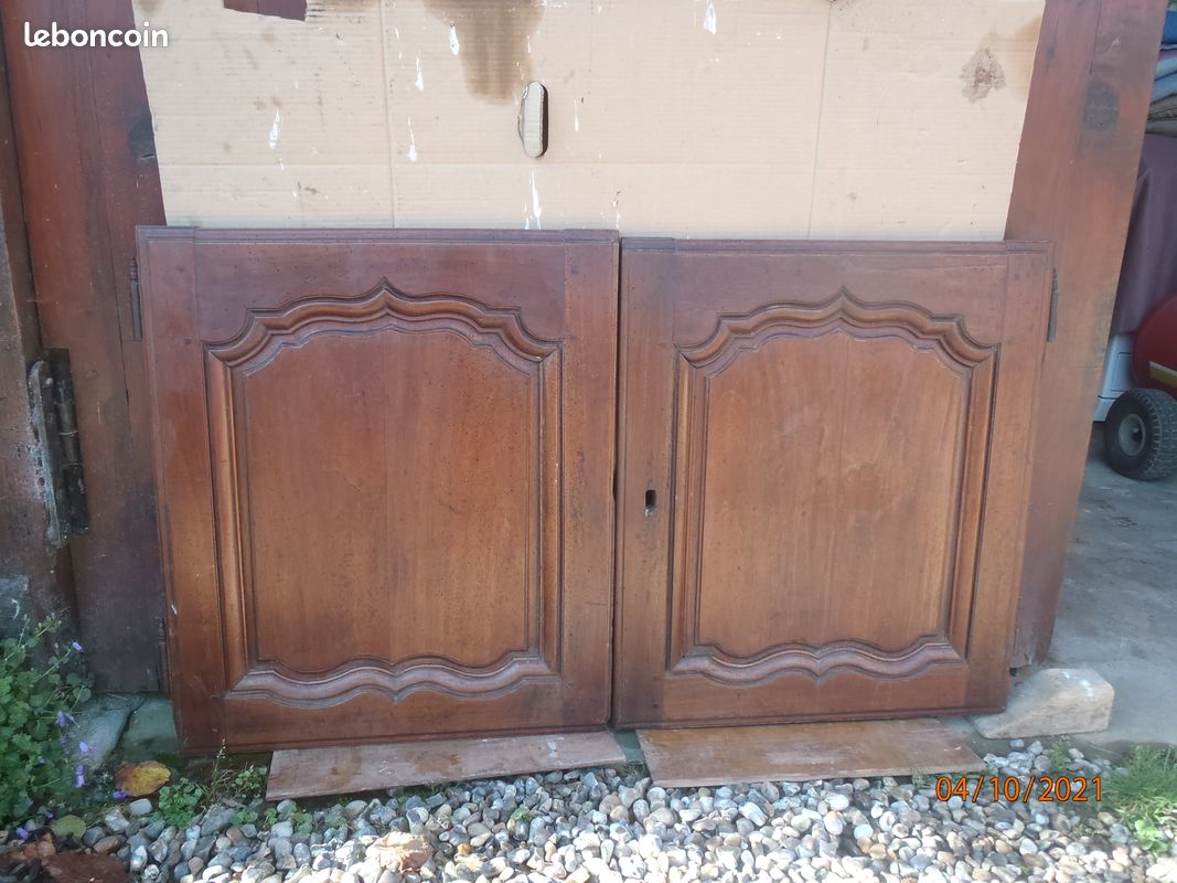 Portes moulurées meubles anciens (image 1)