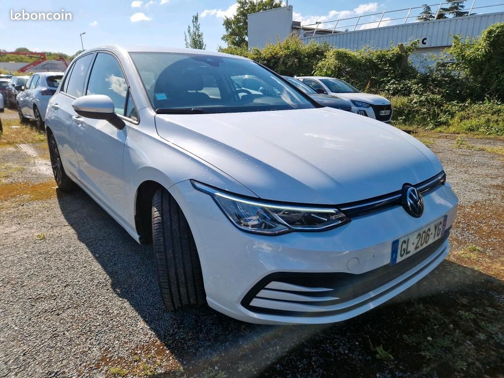 Volkswagen GOLF 1.0 eTSI OPF 110 DSG7 Life Business (image 2)