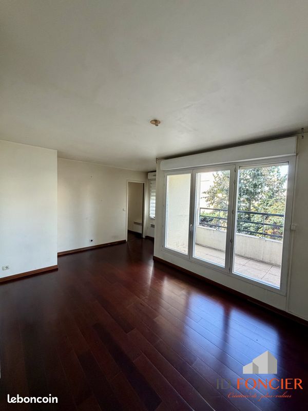 Appartement 2 pièce(s) 39 m²à louer Athis-mons