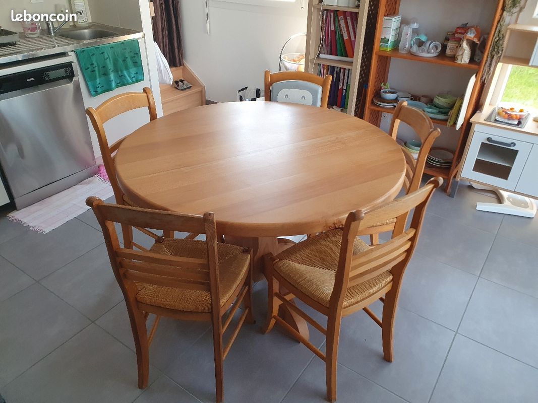 Très belle table ronde chêne massif cirée (image 10)