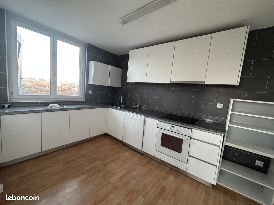 Appartement 4 pièces 94 m² · à Orthez · 94 m² · 125 000 €