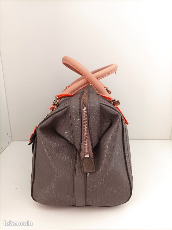 Sac à main marron GUESS (image 9)