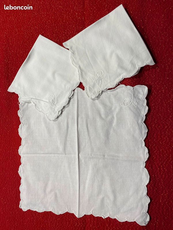 3 petites serviettes (image 1)