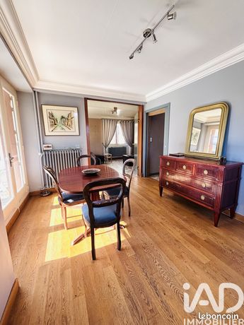 Maison 11 pièces 227 m²