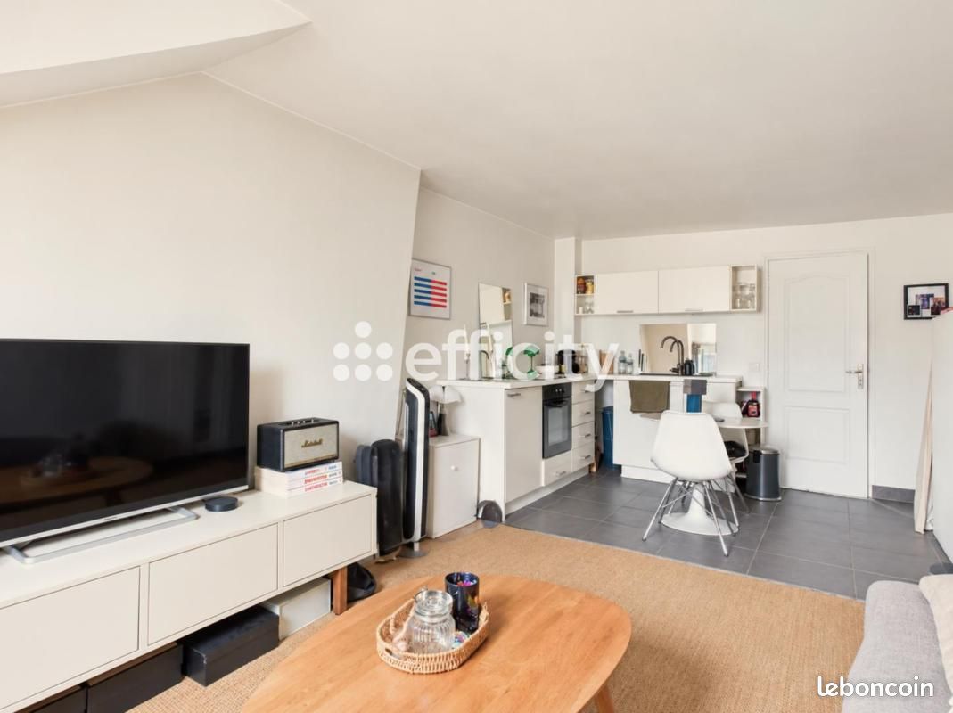 Appartement 1 pièce 32 m² à Paris