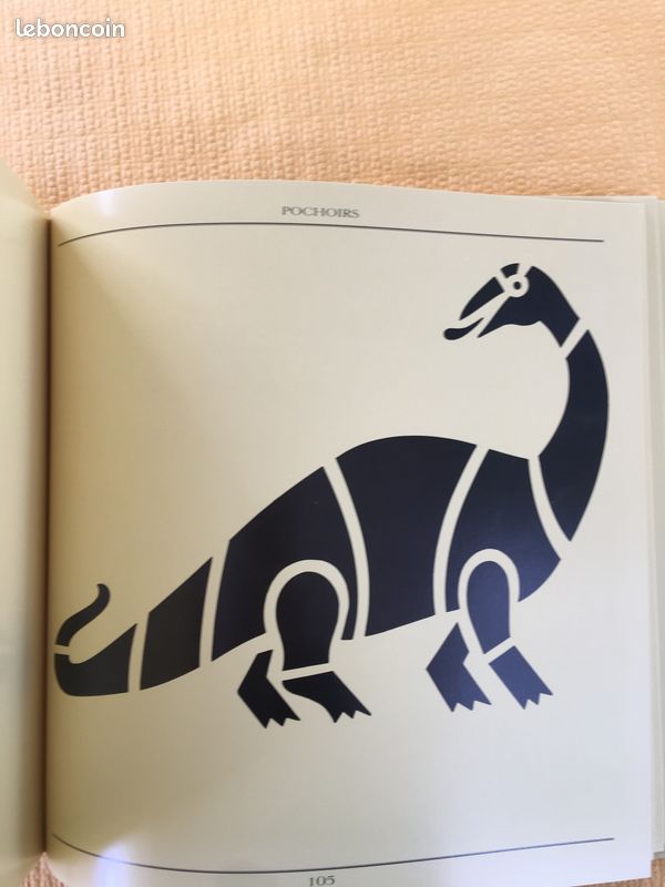 Gros livre sur les Pochoirs, comprenant modèles à découper (image 10)