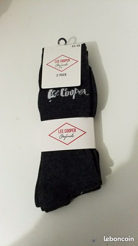 Lot de paires de chaussettes homme taille 43 /46 neuve Vêtements