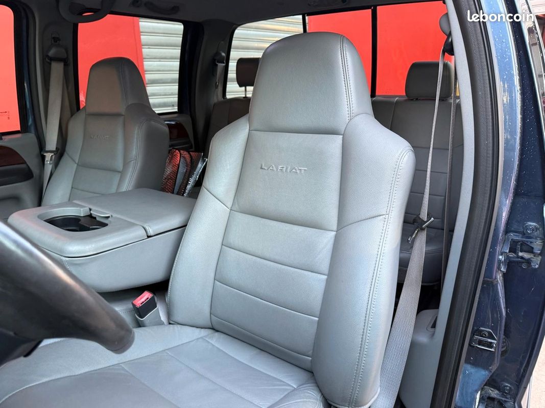 Ford F250 Lariat - V8 6.0 Diesel - TVA Récupérable (image 9)