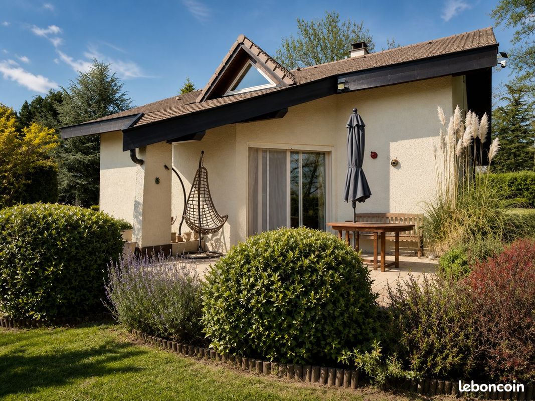 Maison 6 pièces 165 m² · à Gex · 165 m² · 895 000 €
