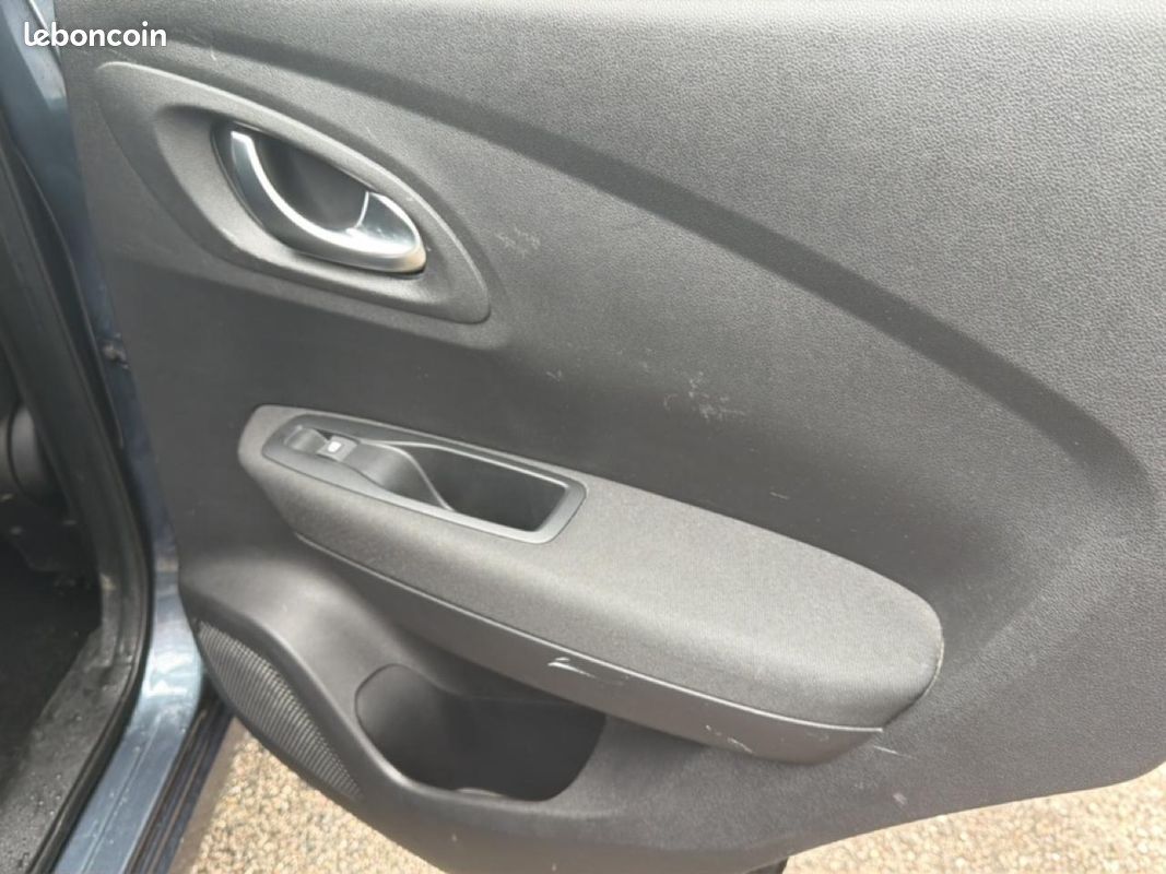 RENAULT KADJAR 1.3 tce 140 fap evolution edc (image 21)