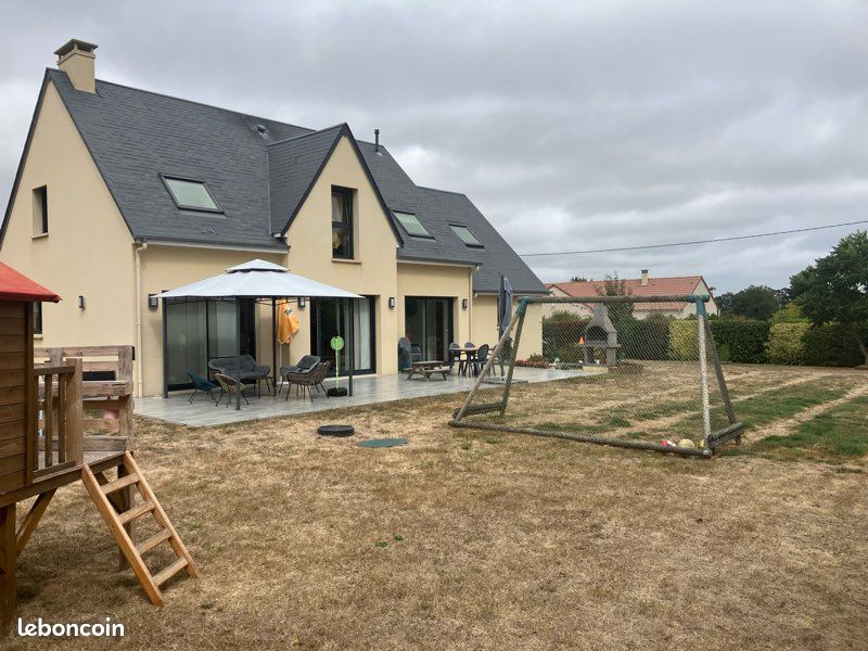 Maison 7 pièces 140 m² · à Tour-en-Bessin · 140 m² · 385 000 €