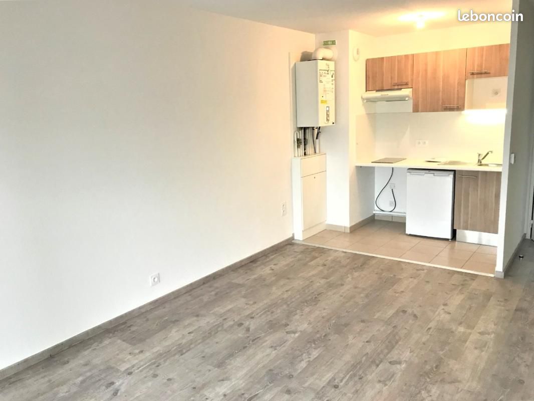 Appartement 2 pièces 41 m² · à Cenon · 41 m² · 606 €/mois