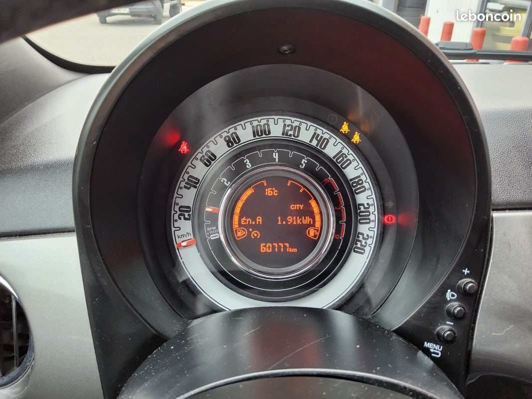 FIAT 500 MY23 1.0 70 ch Hybride BSG S/S 500 (image 9)