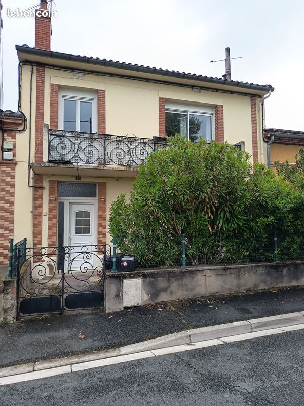 Maison 6 pièces 136 m² · à Carmaux · 136 m² · 140 000 €