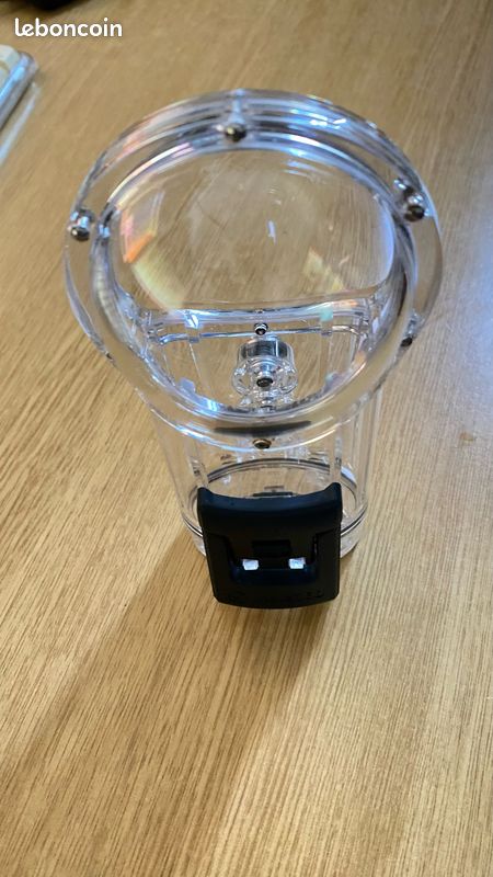 Caméra sport 360 insta one X avec caisson étanche etuit, 10 batteries et protège lentille (image 6)