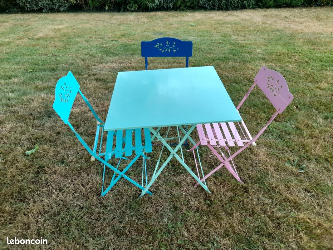 Table de jardin (image 1)