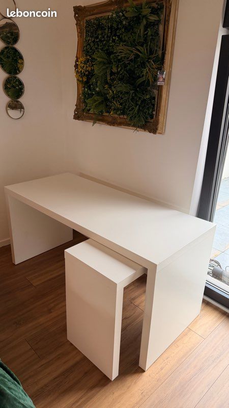 Bureau Ikea (image 1)