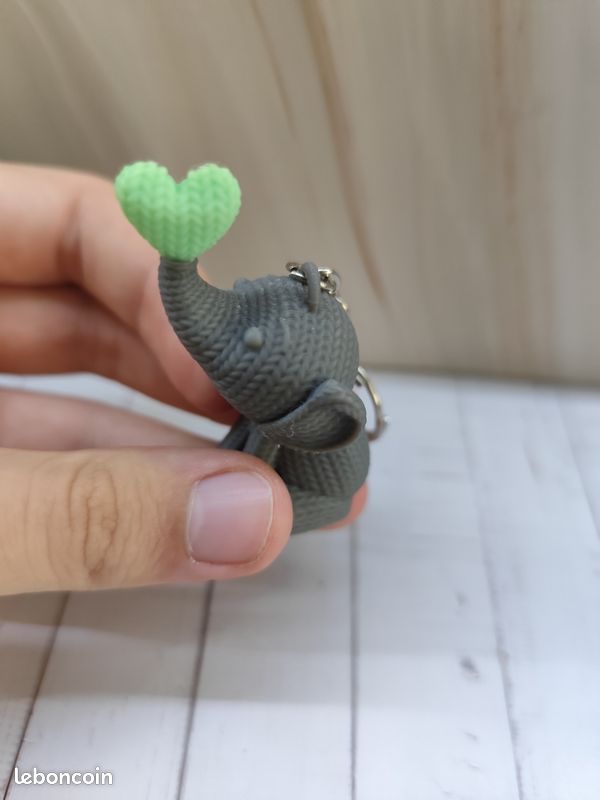 Porte-clés éléphant avec cœur - personnalisable (image 3)