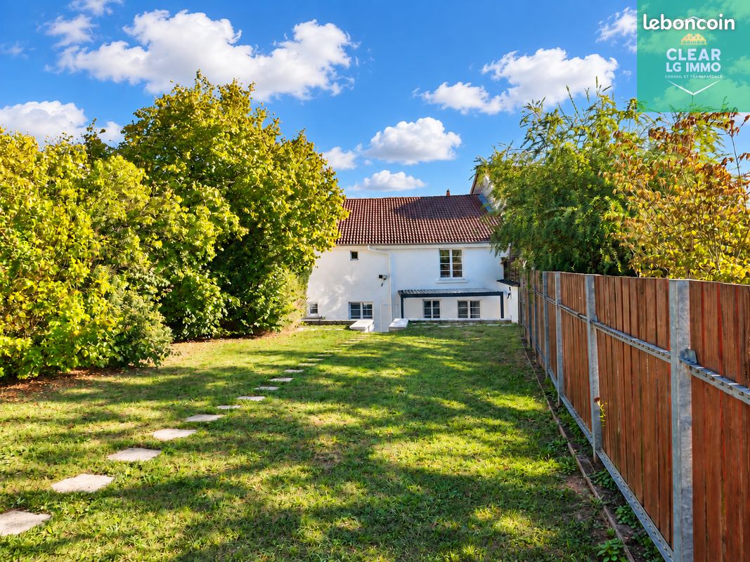 Maison 6 pièces 150 m² · à Cosnes-et-Romain · 150 m² · 338 000 €