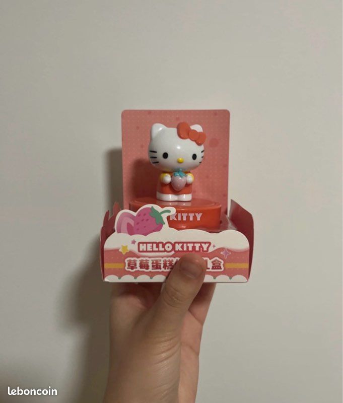 Figurine Hello Kitty (image 7)