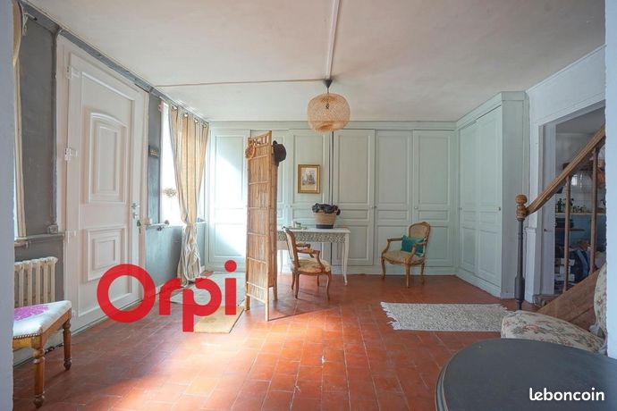 https://img.leboncoin.fr/api/v1/lbcpb1/images/e2/18/d4/e218d4b782fec39db450ed0f7a345870d2087ede.jpg?rule=ad-image