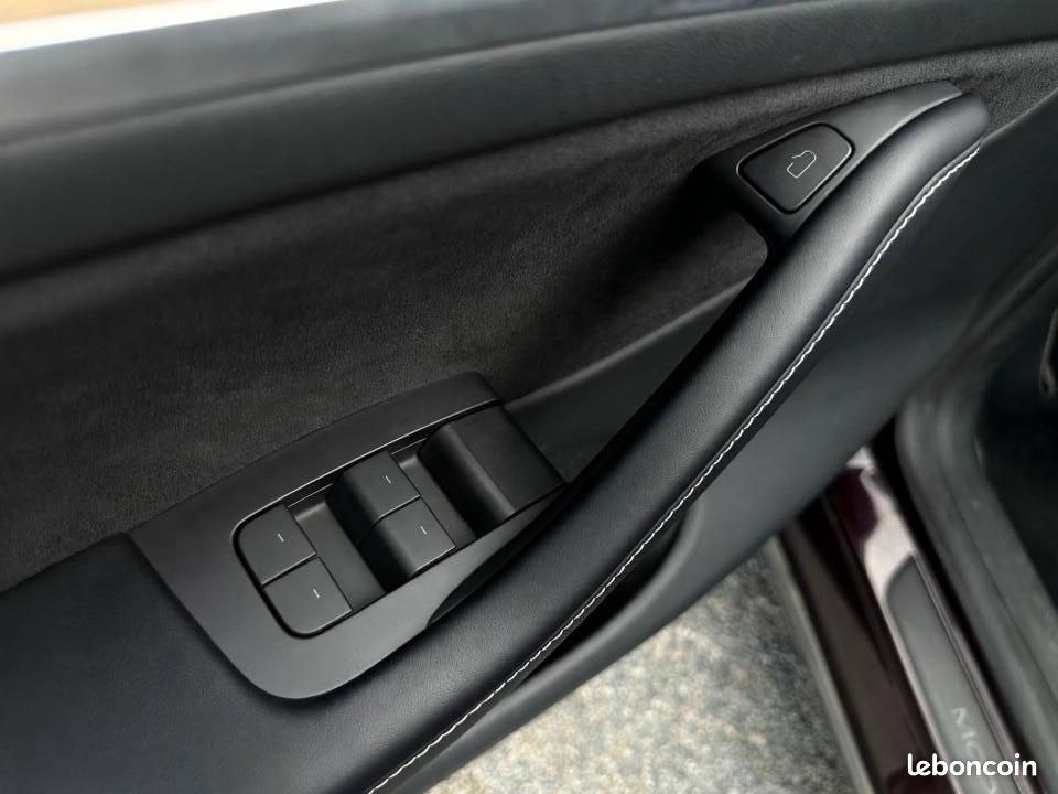 TESLA MODEL Y AWD Performance PH1 - GARANTIE CONSTRUCTEUR (image 27)