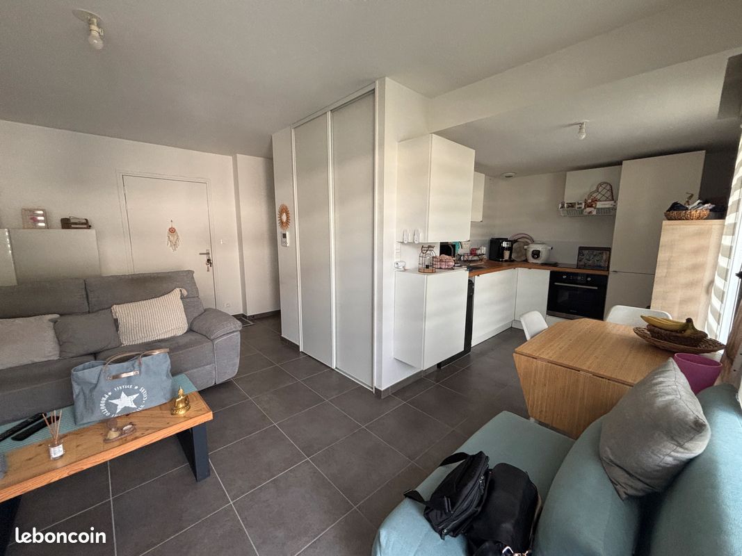 Appartement 2 pièces 47 m² · à Saint-Alban-Leysse · 46,6 m² · 225 000 €