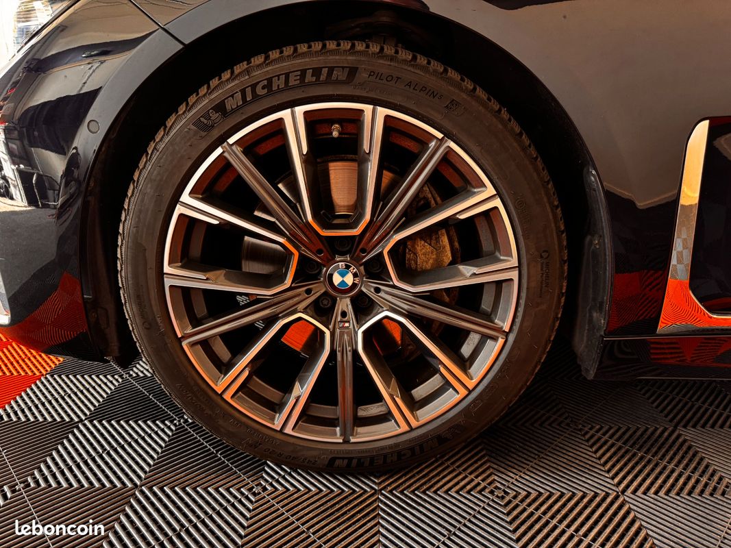 BMW SERIE 7 3.0 740 D 320 M-SPORT XDRIVE /SUIVI FULL BMW/PACK INNOVATION/PREMIERE CLASSE/ASSIST PLUS/ASSIST PRo (image 30)