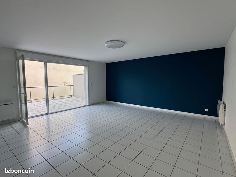 Appartement 3 pièces 82 m² · à Tinqueux · 82 m² · 950 €/mois