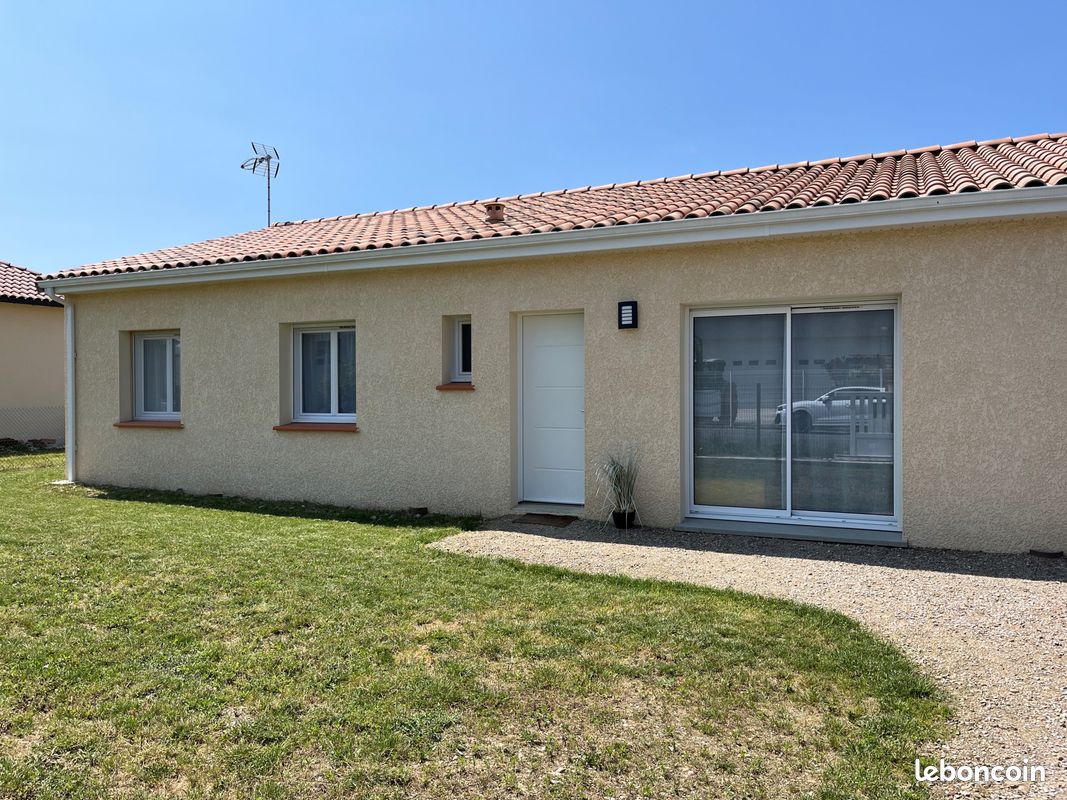 Maison 5 pièces 103 m² · à Revel · 103 m² · 970 €