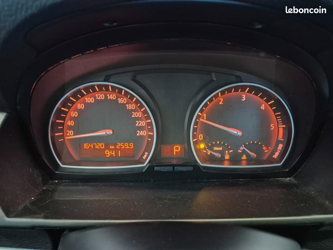 BMW X3 xDrive20d 177 ch BVA / Attelage Sièges chauffants Radar AV-AR 4x4 (image 14)