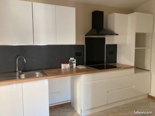 Appartement 3 pièces 65 m² · à Carpentras · 65 m² · 595 €/mois