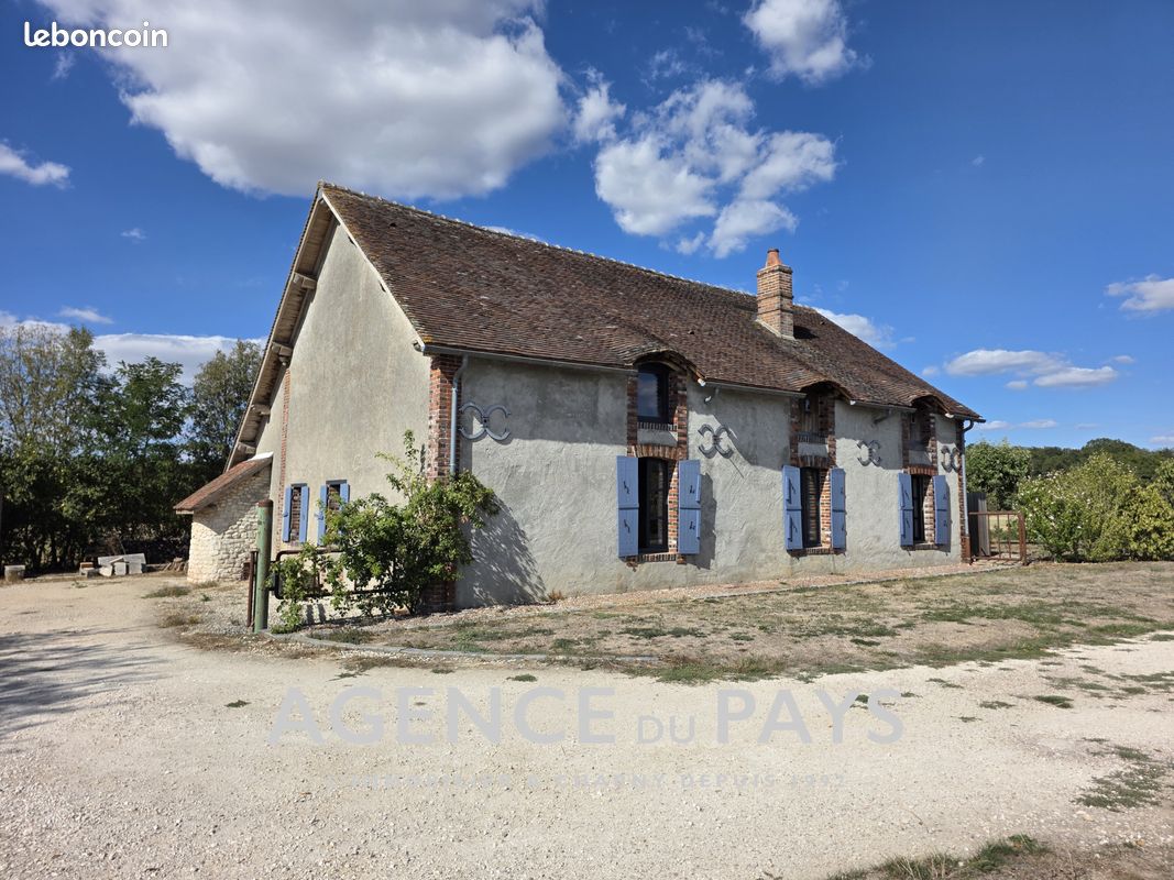 Maison 5 pièces 140 m² · à Charny Orée de Puisaye · 140 m² · 169 000 €