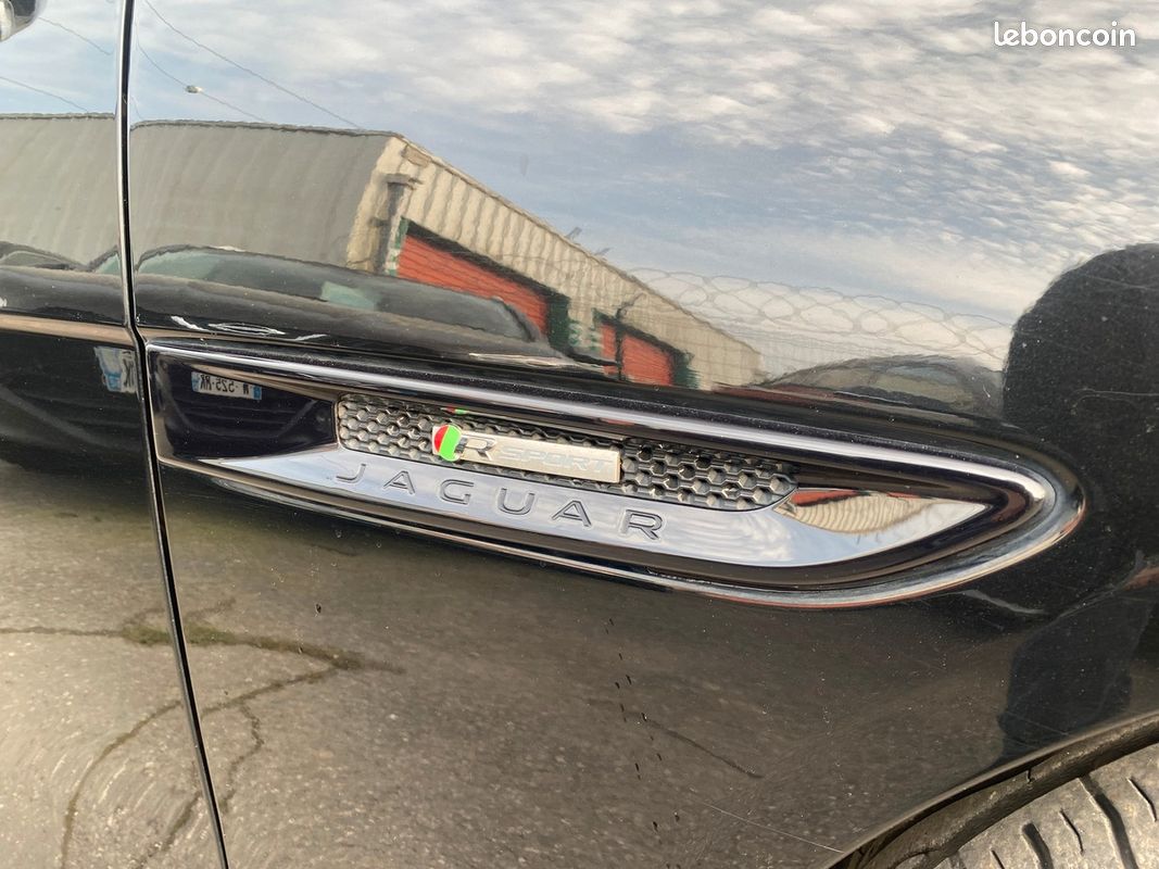Jaguar XE 2.0d 180cv R SPORT BVA Garantie 1 AN TL AUTOMOBILES (image 10)